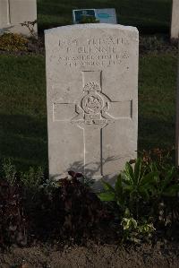 Coxyde Military Cemetery - Glennie, P