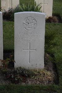 Coxyde Military Cemetery - Greenwood, F