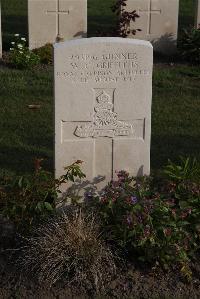 Coxyde Military Cemetery - Griffiths, William Charles