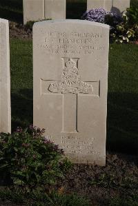 Coxyde Military Cemetery - Hambling, Fredrick Charles