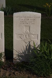 Coxyde Military Cemetery - Hamilton, J