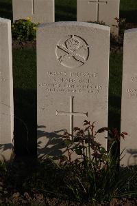 Coxyde Military Cemetery - Hancock, S