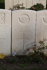 Coxyde Military Cemetery - Hartley, J