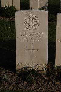 Coxyde Military Cemetery - Haworth, J E