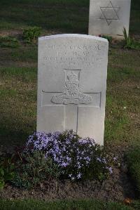 Coxyde Military Cemetery - Heap, Fred Crossley