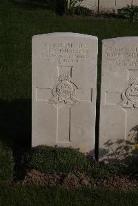 Coxyde Military Cemetery - Hemmingway, S