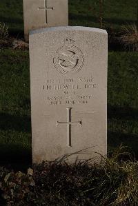 Coxyde Military Cemetery - Hewitt, John Henry