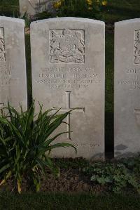 Coxyde Military Cemetery - Higham, Harold