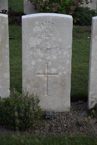 Coxyde Military Cemetery - Hitchen, J