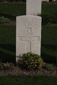 Coxyde Military Cemetery - Hockless, J