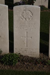 Coxyde Military Cemetery - Hodges, Denis