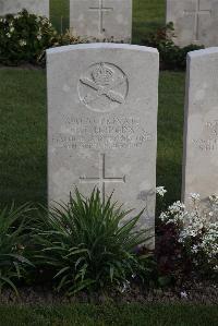 Coxyde Military Cemetery - Hodgins, J T