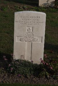 Coxyde Military Cemetery - Holland, James