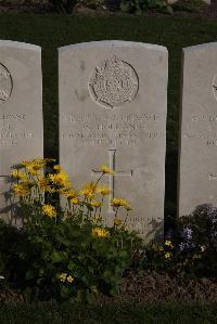 Coxyde Military Cemetery - Holland, William