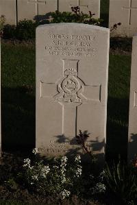 Coxyde Military Cemetery - Holliday, Arthur Bryan