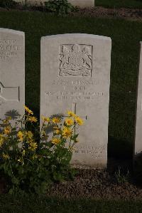 Coxyde Military Cemetery - Hope, Thomas