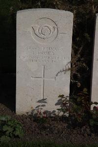 Coxyde Military Cemetery - Hosey, James