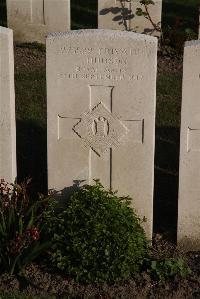 Coxyde Military Cemetery - Hudson, T