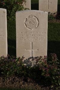 Coxyde Military Cemetery - Hushen, George