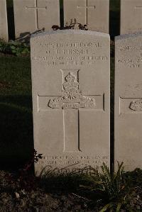 Coxyde Military Cemetery - Hussell, Oscar James