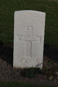 Coxyde Military Cemetery - Jobling, Frederick William