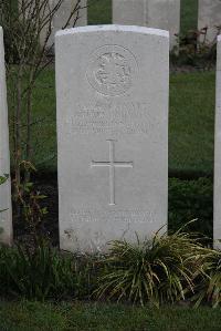 Coxyde Military Cemetery - Johnson, Arthur