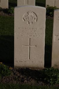 Coxyde Military Cemetery - Jones, Charles Gordon