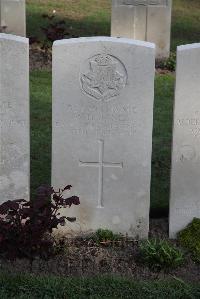 Coxyde Military Cemetery - Jones, William Harry