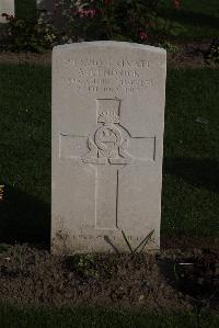 Coxyde Military Cemetery - Kendrick, Albert