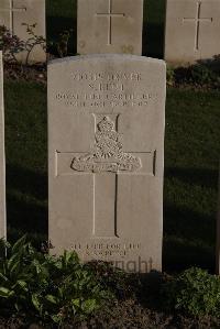 Coxyde Military Cemetery - Kent, Sidney