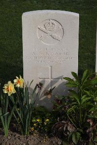 Coxyde Military Cemetery - Kinnear, A G