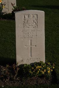 Coxyde Military Cemetery - Leech, Walter