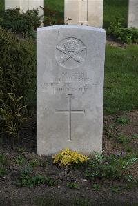 Coxyde Military Cemetery - Leeson, Ian Alister