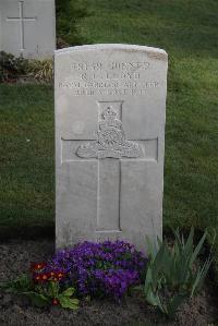 Coxyde Military Cemetery - Lloyd, Reginald Carey