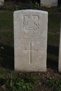 Coxyde Military Cemetery - Lobley, Edgar Frank