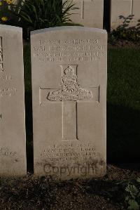 Coxyde Military Cemetery - Love, Walter George