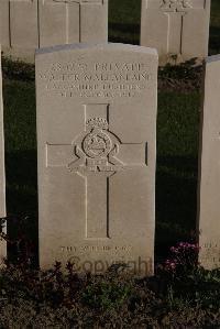 Coxyde Military Cemetery - Mallandaine, Walter