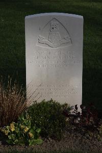 Coxyde Military Cemetery - Malone, Blain