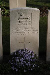 Coxyde Military Cemetery - Mann, Joseph Birks