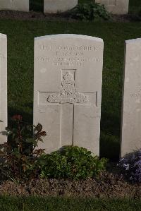 Coxyde Military Cemetery - Mason, J