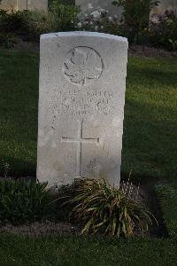 Coxyde Military Cemetery - McDonald, J D