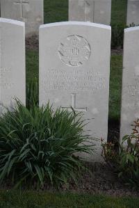 Coxyde Military Cemetery - McGibbon, William