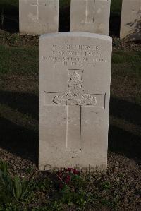 Coxyde Military Cemetery - McWilliams, R