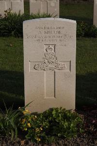 Coxyde Military Cemetery - Mellor, A