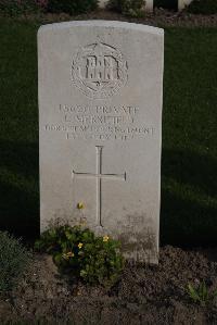 Coxyde Military Cemetery - Merrifield, E