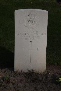 Coxyde Military Cemetery - Mitcalfe, Edgar Seaton