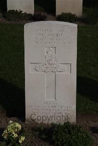 Coxyde Military Cemetery - Moody, John Charles