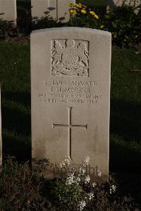 Coxyde Military Cemetery - Moores, John Herbert