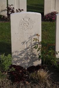 Coxyde Military Cemetery - Morris, G