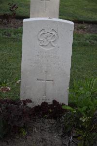 Coxyde Military Cemetery - Norton, John Templar